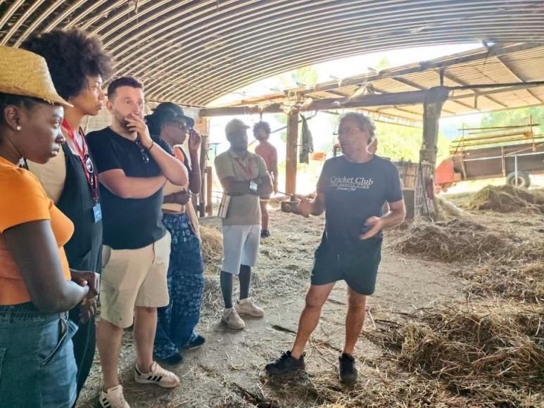 ONTEM, BARREIROS E CEP&Otilde;ES ABRIU AS PORTAS AO MUNDO